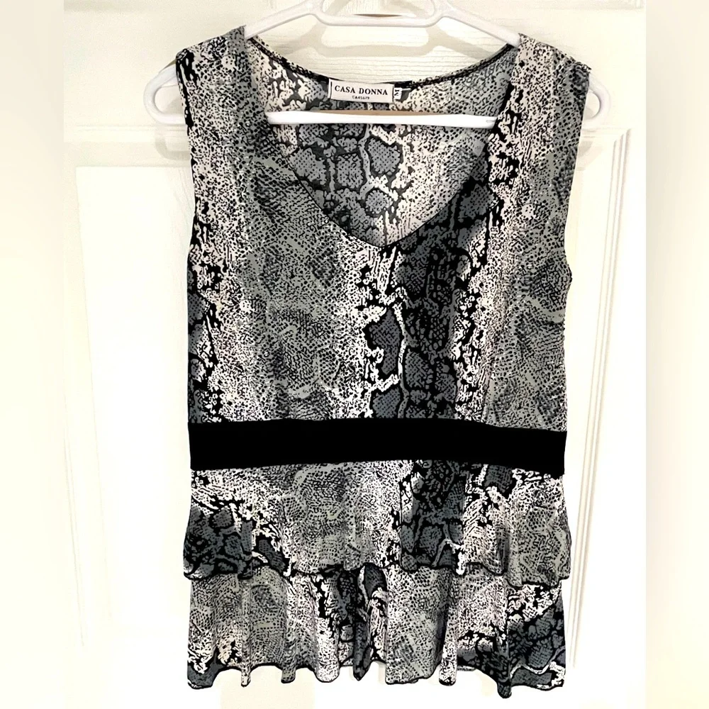Top Casa Donna Sleeveless 
Animal print gray/cream/black/
Size Med stretchy
New - Picture 2 of 4